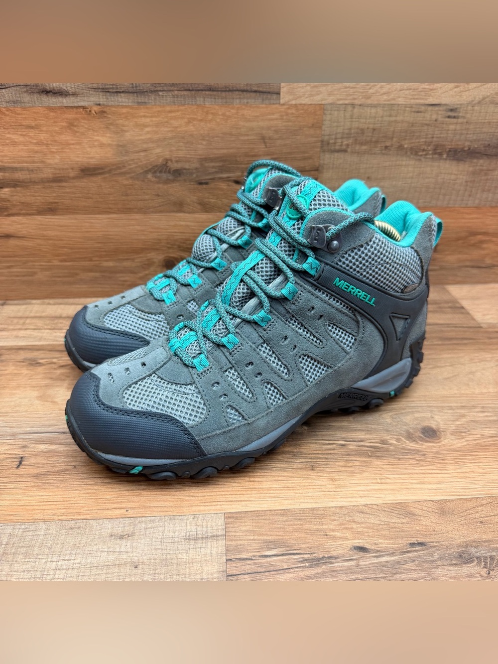 Merrell Hiking Women size 8.5 Boots 2 Mid Ventilator Trail Sedona Atlantis - Picture 2 of 8